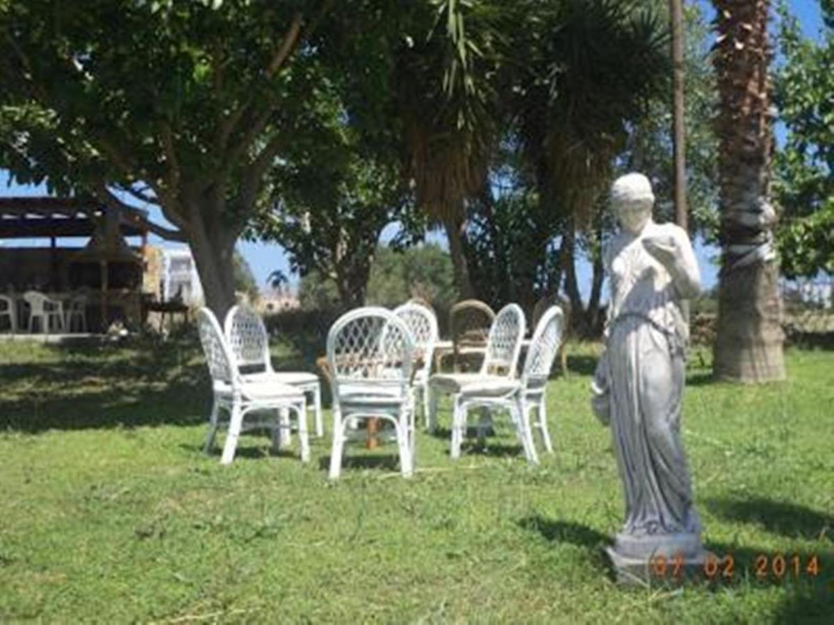 Garden City Image Tigaki 外观 照片