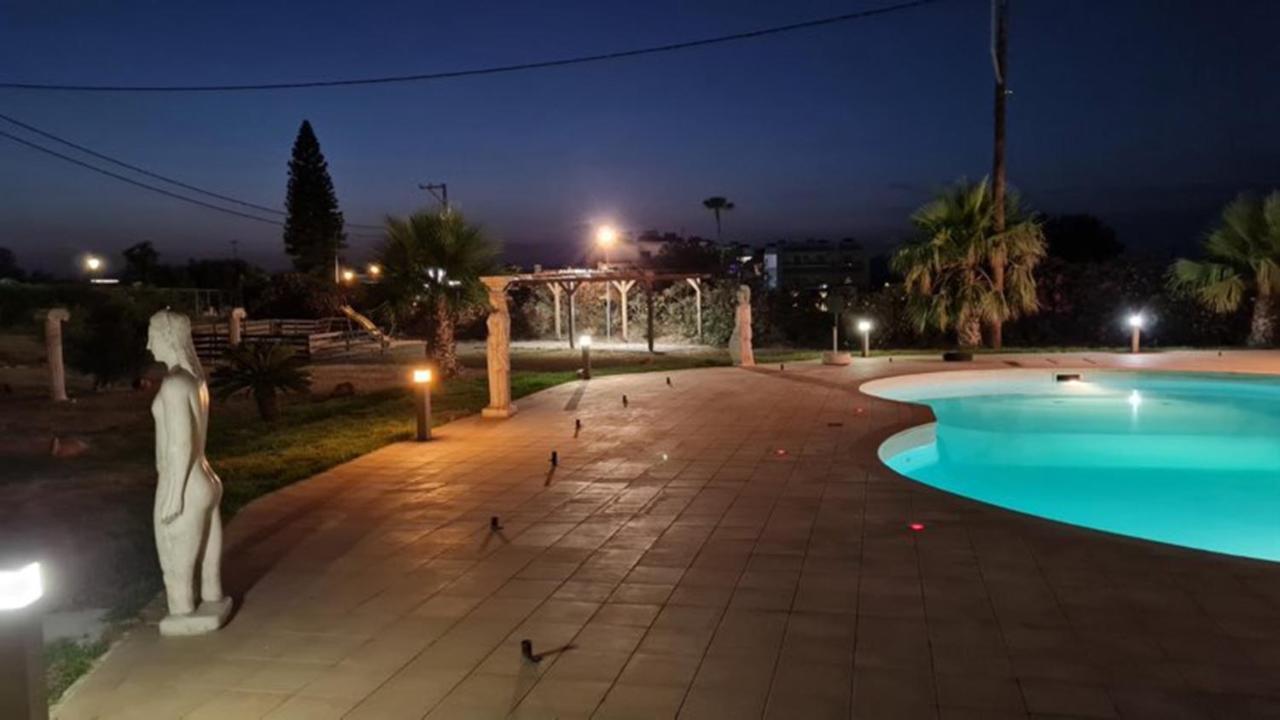 Garden City Image Tigaki 外观 照片